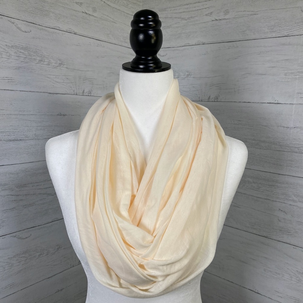 ✨FINAL STOCK✨Ivory Foulard Scarf